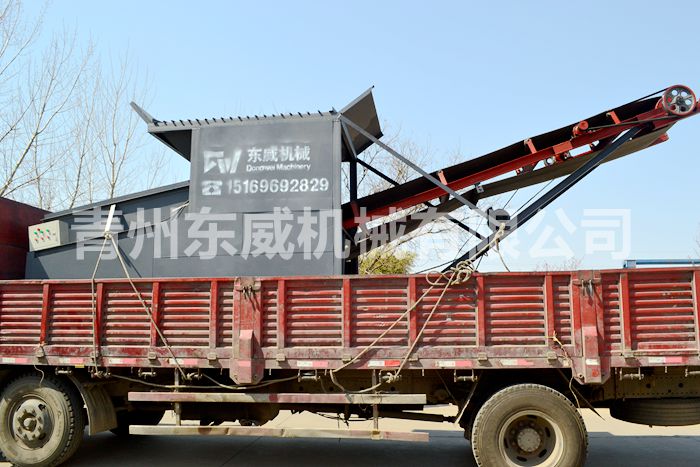 DW-30型筛沙机发车