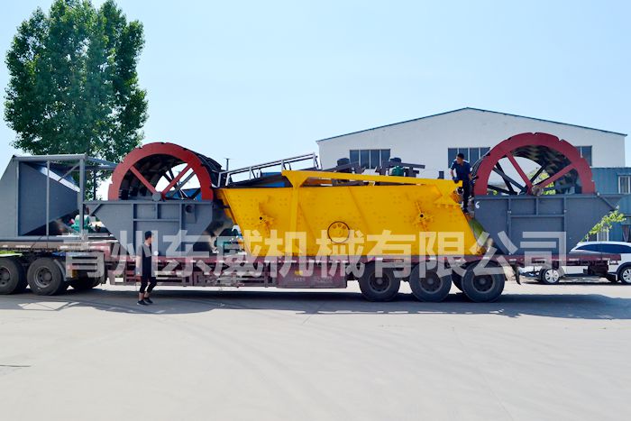 3024轮式洗沙机、1860三层振动筛发车